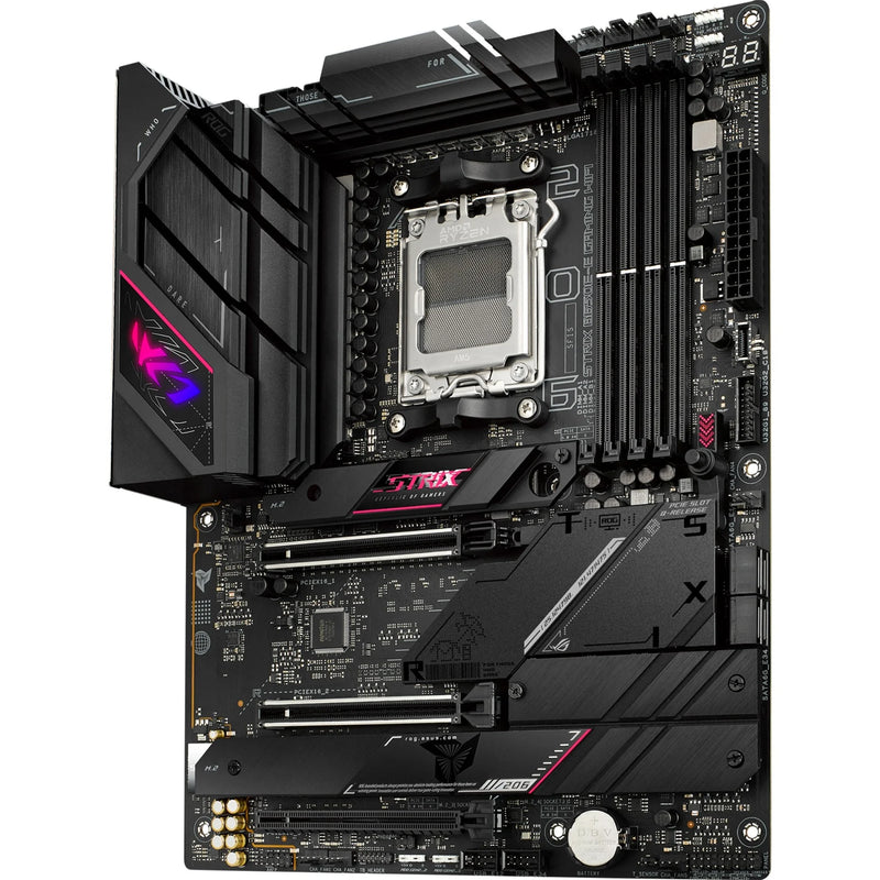 ASUS ROG STRIX B650E-E GAMING WIFI, scheda madre